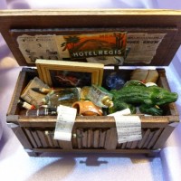 Holiday Souvenirs Chest