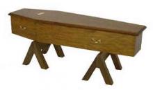 Coffin kit with tressle stand