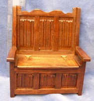Linen Fold Settle