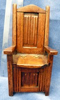 Large Chair with Arms