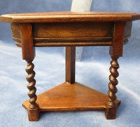 Corner Table